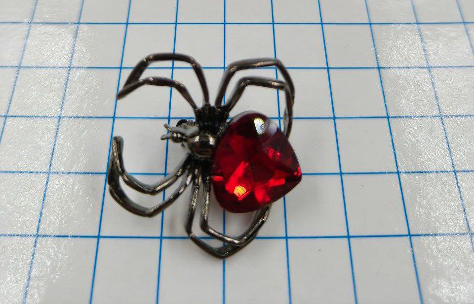 №a4053 Брошь Ведьмин паучок