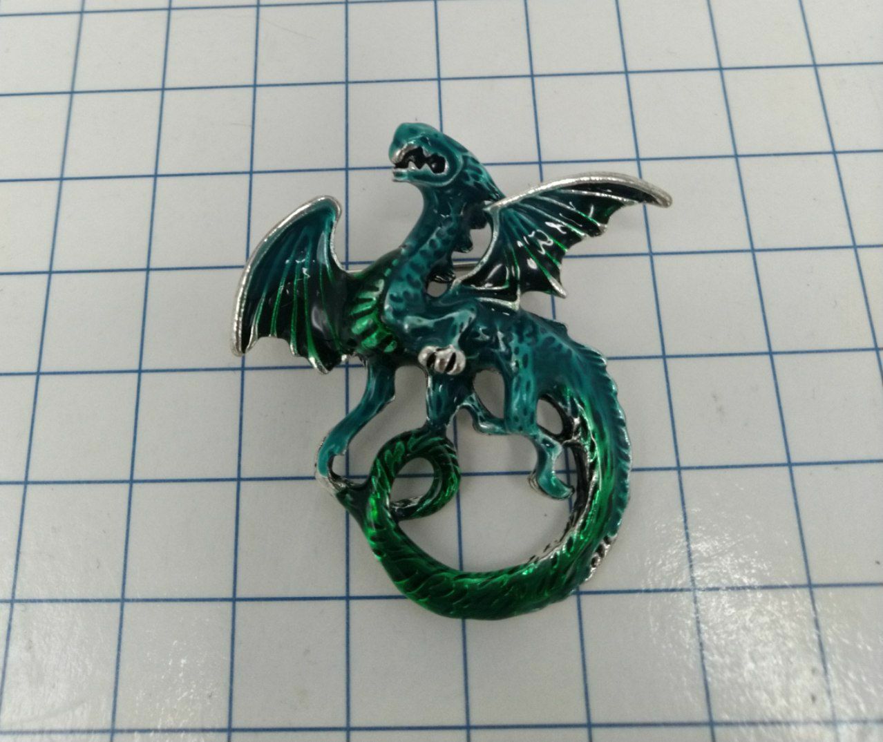 №a4030 Брошь Зеленый Дракон